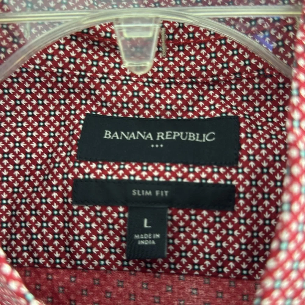 Banana Republic short sleeve button up. Size large. Worn only once